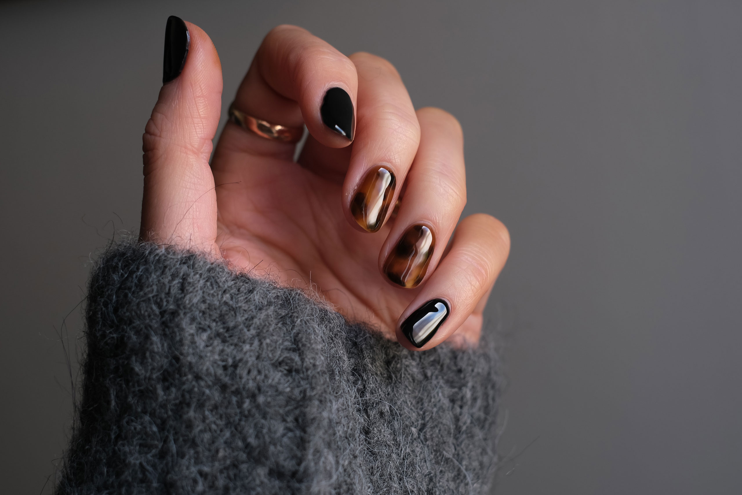 Manicure & Pedicure